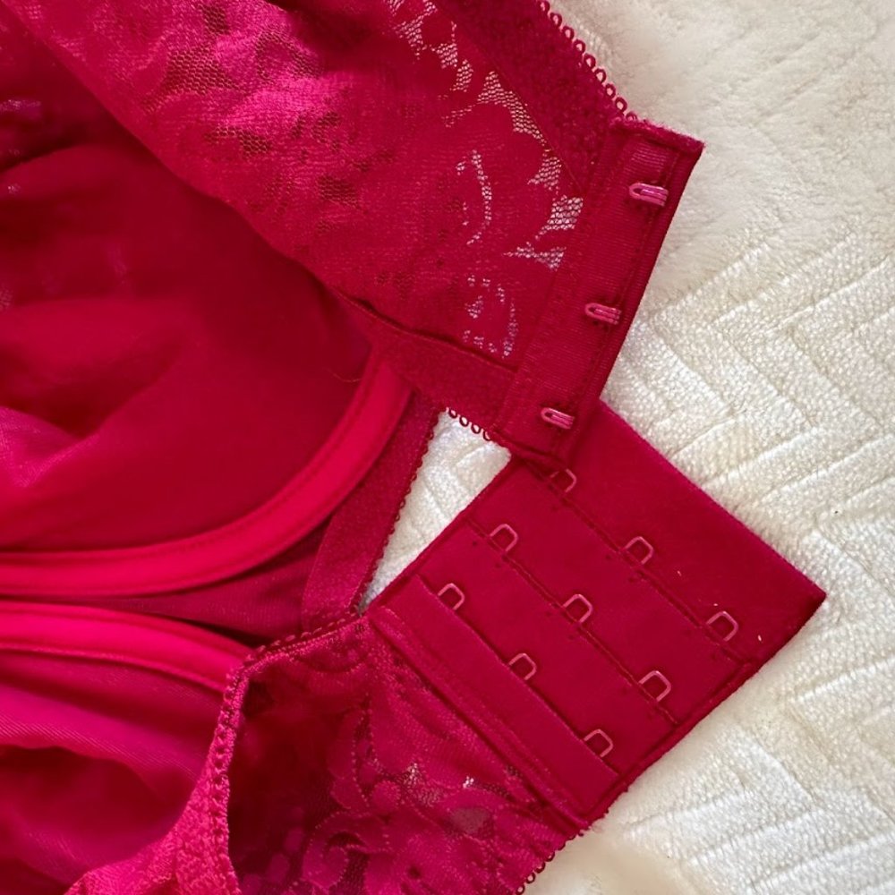 Hot Pink Lace underwire Bra 36D - Picture 4 of 4